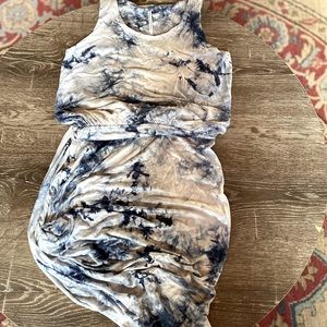 🎶NWOT Tie dye high low dress